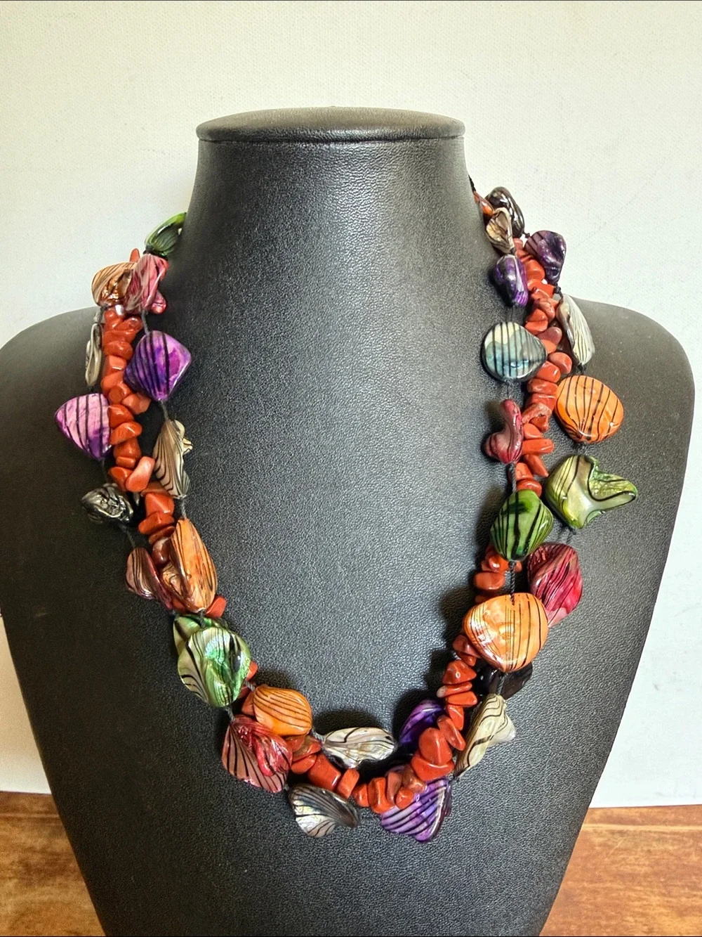 N/A vibrant multicolor